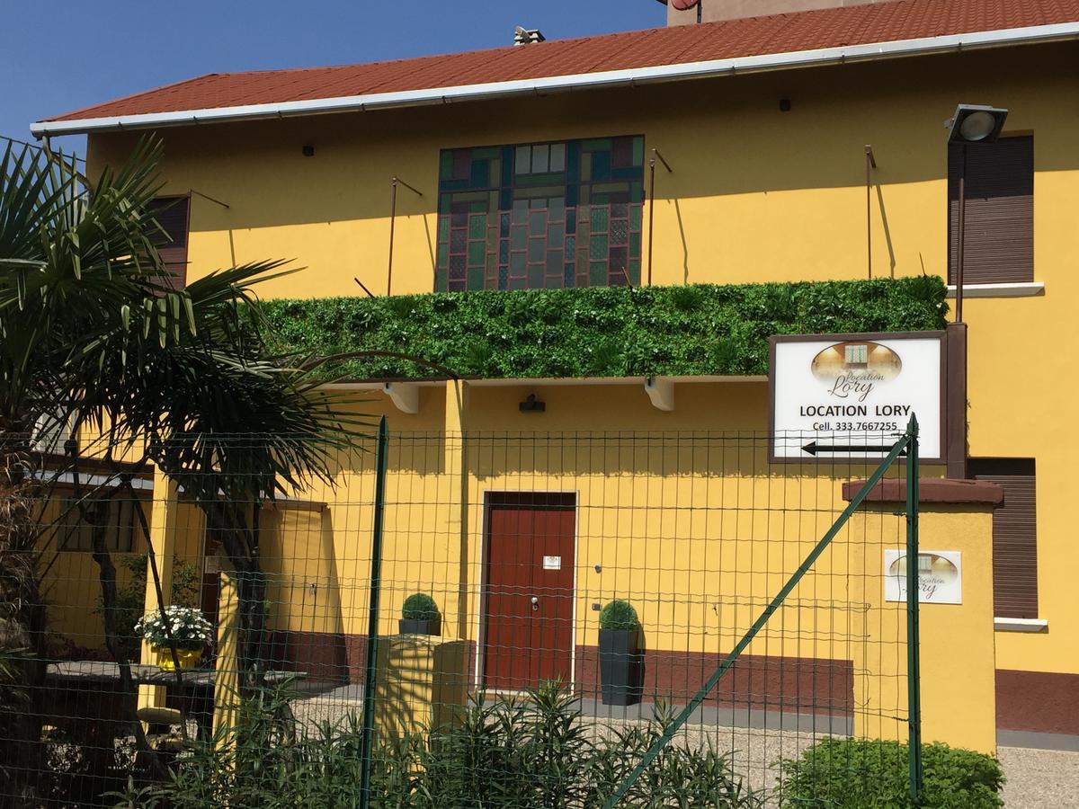Location Lory Hotel Busto Arsizio Buitenkant foto
